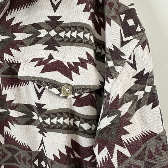 Men's Ariat Printed Overdyed Aztec Print Sweater Pullover Large Cream Maroon - Picture 6 of 9
